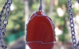 Carnelian agate pendant & silver necklace